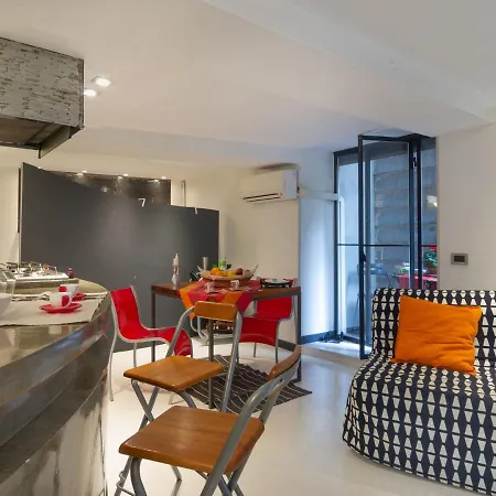 Apartment Picturesque In With Balcony Genoa