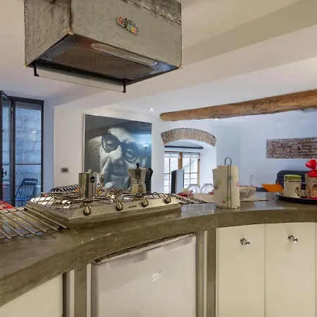Picturesque In With Balcony Apartment *